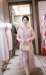 -莫小姐婚纱