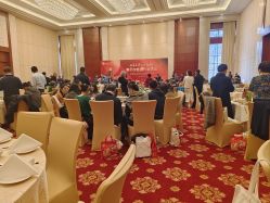 -万丽天津宾馆宴会厅