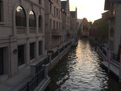 -LENBACH兰巴赫西餐啤酒坊(大连东港店)