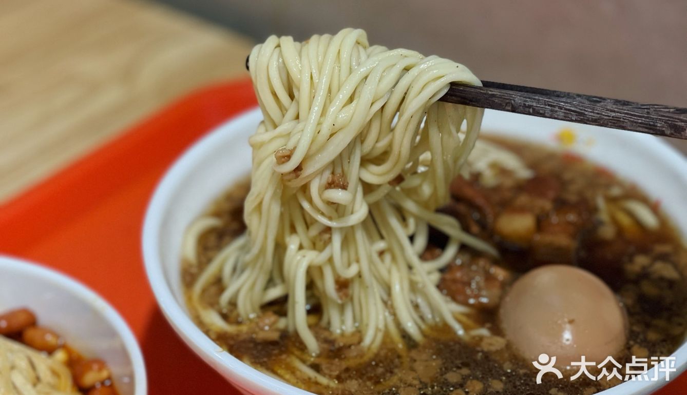 糖豆食记｜和鸡架一样出名的抻面🍜吃上了‼️