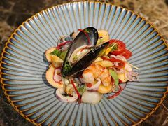 芭乐海鲜沙拉-LESCEDARS Brasserie Bistro香柏树