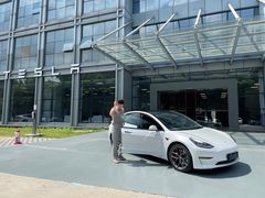 -TESLA 特斯拉(广州天环广场体验店)
