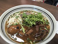 -小马牛肉面·牛骨熬制(南京博物院店)