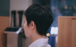 -蘑菇发型