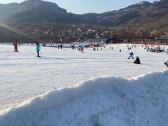 -济南卧虎山滑雪场
