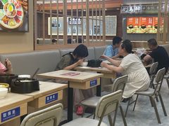 -花馬肆.云南过桥米线(汉神购物广场现场熬汤店)