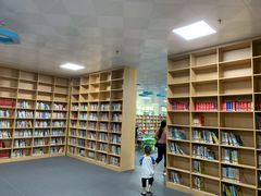 -增城图书馆(荔景大道辅路店)