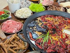 -黄潇洒老火锅(九眼桥宏济巷店)