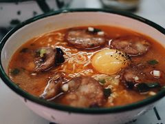 鸡汤香肠方便面-春麗吃飯公司(工体店)