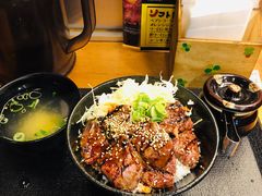 -難波肉劇場