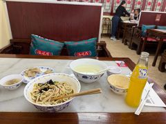 -海碗居老北京炸酱面(增光路店)
