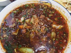 素臊子酸汤饸饹面-大嘻咹biangbiang面(历史博物馆店)
