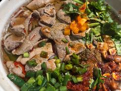 土匪猪肝粉-爆炸头阿姨小四川正宗川味小吃(无任何分店)
