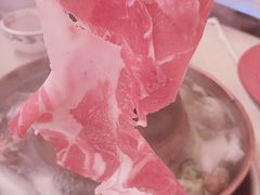 羊肉片-洞庭洲·防空洞火锅·铜锅涮肉·烧烤(新百广场店)