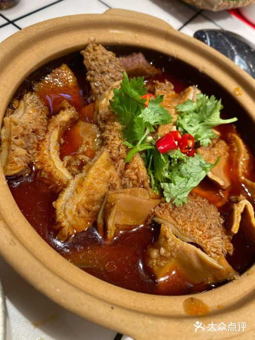 贤合庄卤味火锅(皇后公园旗舰店)一碗牛杂图片