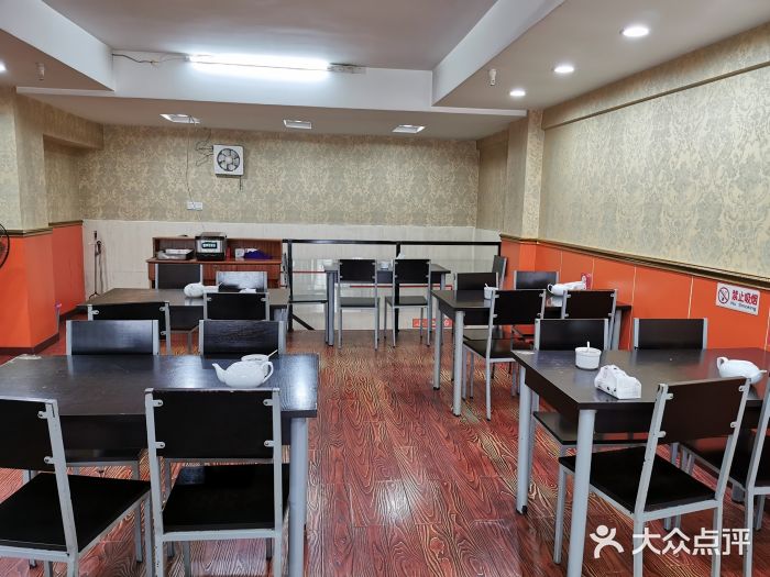 回回锅贴(小河沿店)大堂图片