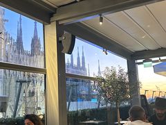 -文艺复兴百货(米兰大教堂广场店)