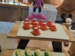 -大中华希尔顿酒店-念自助餐·嗨啤·小龙虾