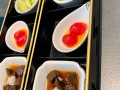 -铭牛烧肉·和牛海鲜自助(高新月牙湖店)