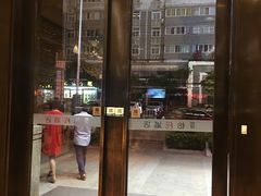 -武汉光谷广场杨家湾地铁站怡程酒店