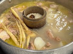 -朴小妹人参鸡汤火锅(长白山万达店)