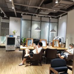 -Mentor Hair Salon