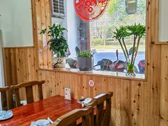 -芦茨金富饭庄·25年老字号·专做稻草鸡