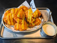 -W COLLECTIVE  DESSERT SHOP