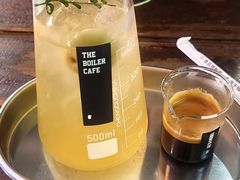 -锅炉咖啡·西餐·音乐酒厂