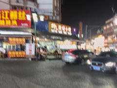 -张公桥美食街