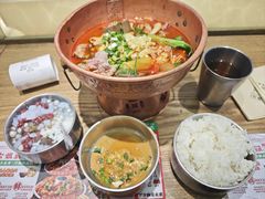 -成都你六姐·牛肉冒菜(城市集市合生汇店)