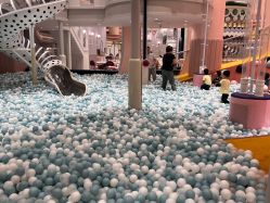 -奈尔宝·儿童乐园·亲子餐厅(鄞州万达店)