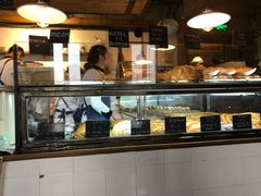 面包甜点陈列柜-仙峰天然面包(迎宾路店)