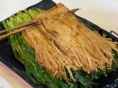 -云晓光头烧烤吧(德平路店)