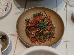 -阿瓦山寨·湘菜现炒·剁椒鱼头王(咸阳总店)