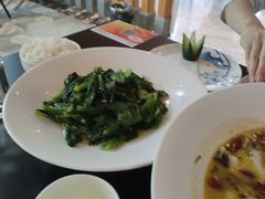 -香山湖家家宴(中山陵店)