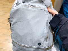 -lululemon(上海浦东IFC店)