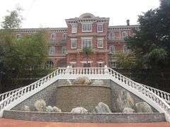 -香港大学