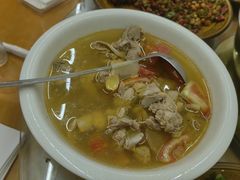 -一品红烧鸭特色川菜(三岔湖店)