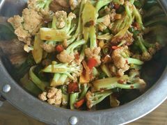 -山沟沟炒鸡(颐灏·海怡名都店)