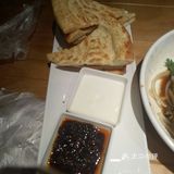 他们家羊肉串好吃的，但是我忘拍了