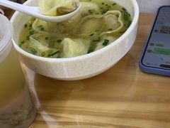 -顶巧鸡汤馄饨(虹口总店)