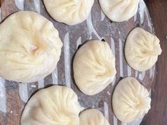 招牌鲜肉小笼汤包-玖鲜小笼(中山广场店)