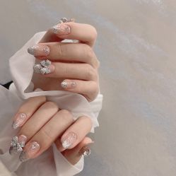 点击看大图 -Fanni美甲美睫皮肤管理