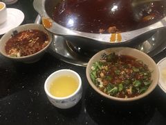 -冯记香辣兔火锅(茶店子总店)