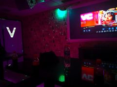 -悦SHOW 量贩式KTV(宝龙广场店)