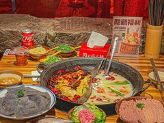 -周小明火锅(黑金冠社区店)