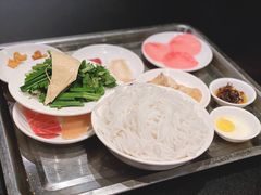 云南过桥米线-南蛮子(进贤路店)
