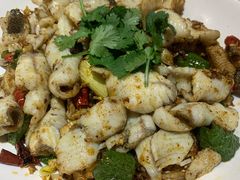 香辣鲈鱼-石头咕(葵蓬店)