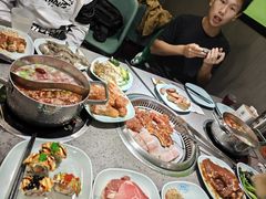 -金滏山烤肉·海鲜·火锅自助餐厅(襄阳万达店)